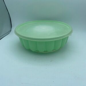 VTG Tupperware 3pc Jel-N-Serve Jello Mold Ice Ring Mint Green 9”